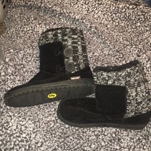 Mukwks Fur Lined Booties